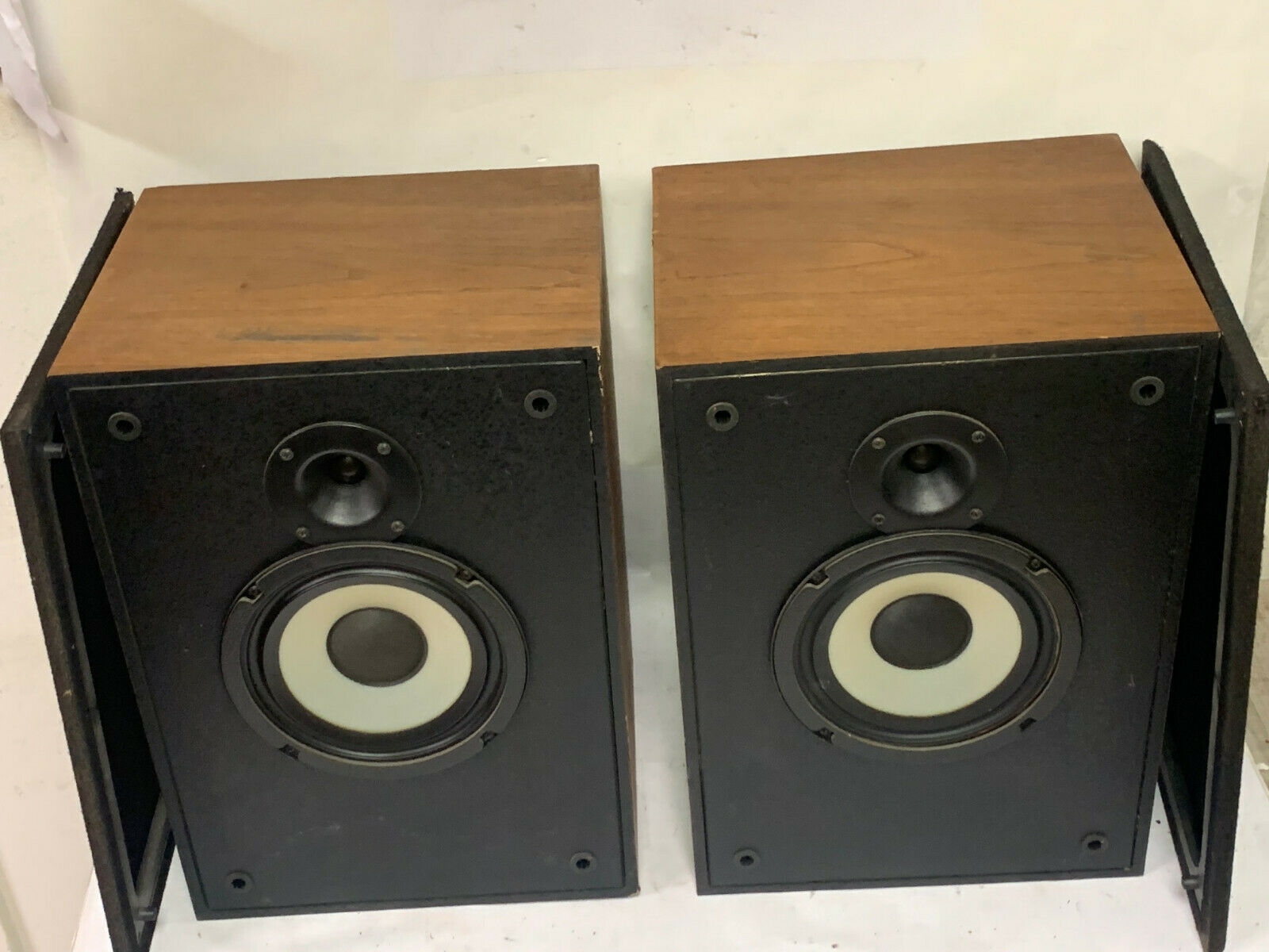 Used Klipsch KG2 Loudspeakers for Sale