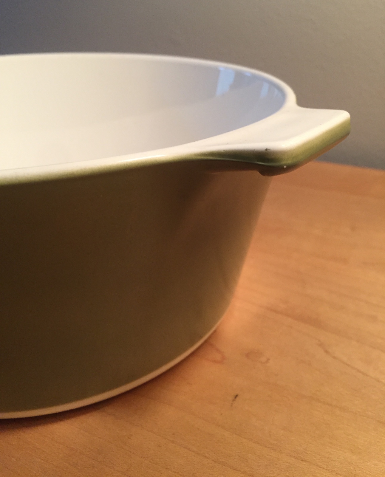 Vintage 60s Corningware 1 3/4 qt buffet server with avocado green outside Cookware & Kitchenware