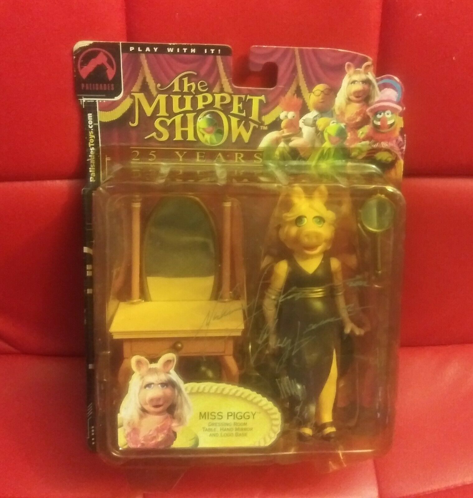 The Muppet Show 25 Years Miss Piggy Dressing Room With 3 Signatures - $73.26