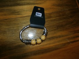Paparazzi Bracelet(New) Silver W/ Light Colored Beads 500 - $8.58