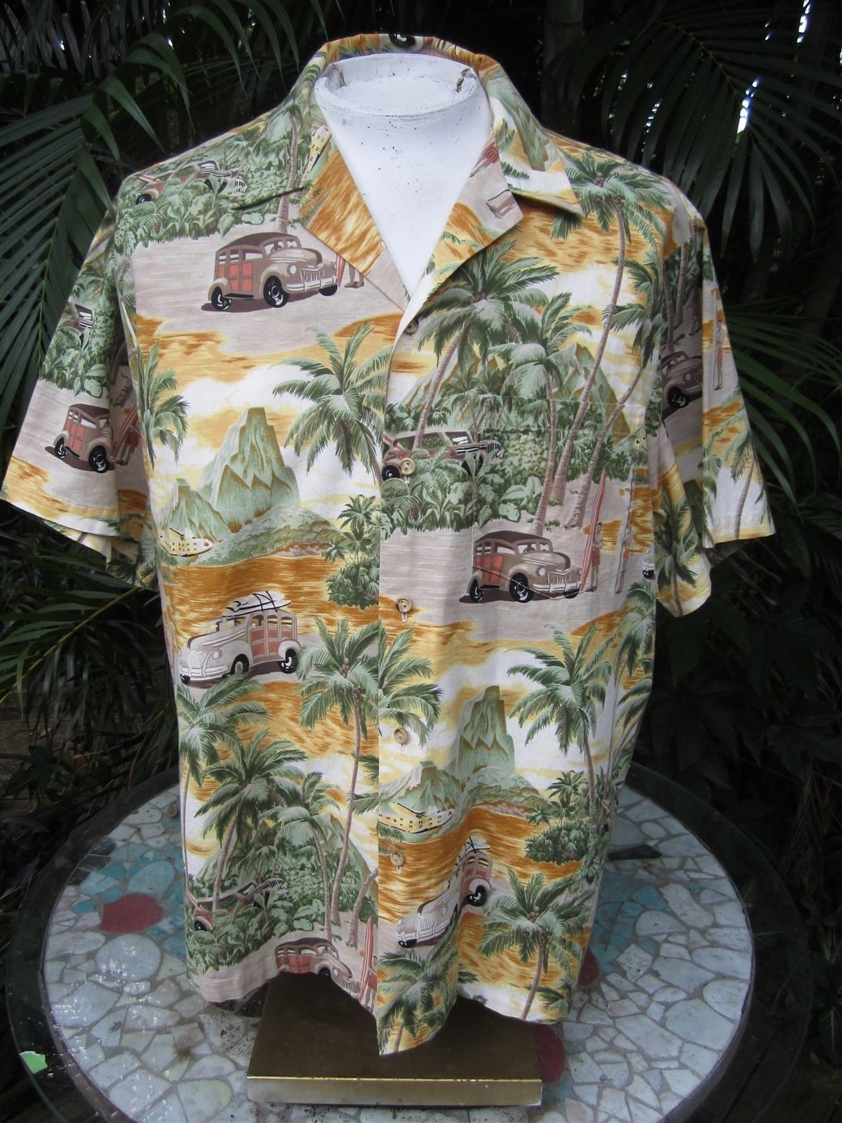 hopper's hawaiian shirt