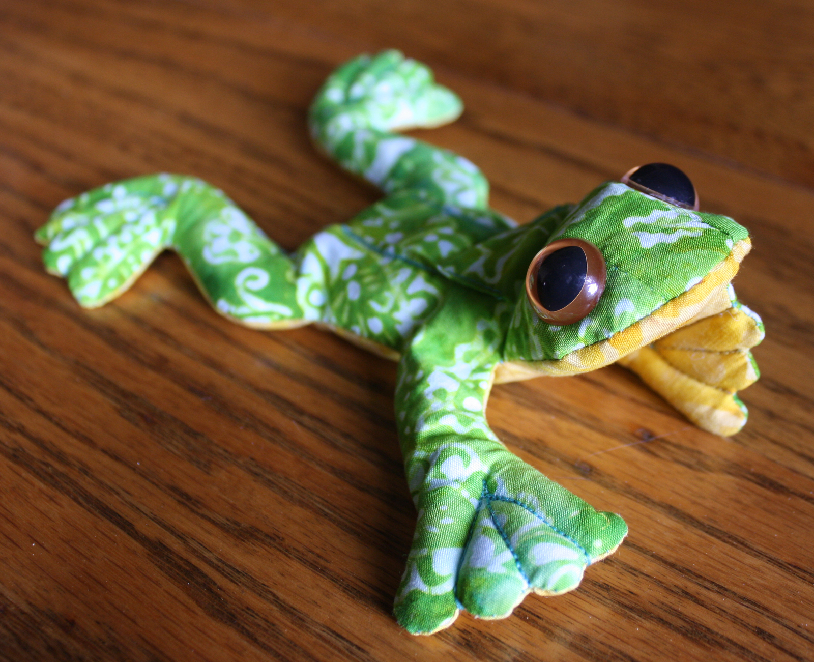 printable frog plush pattern