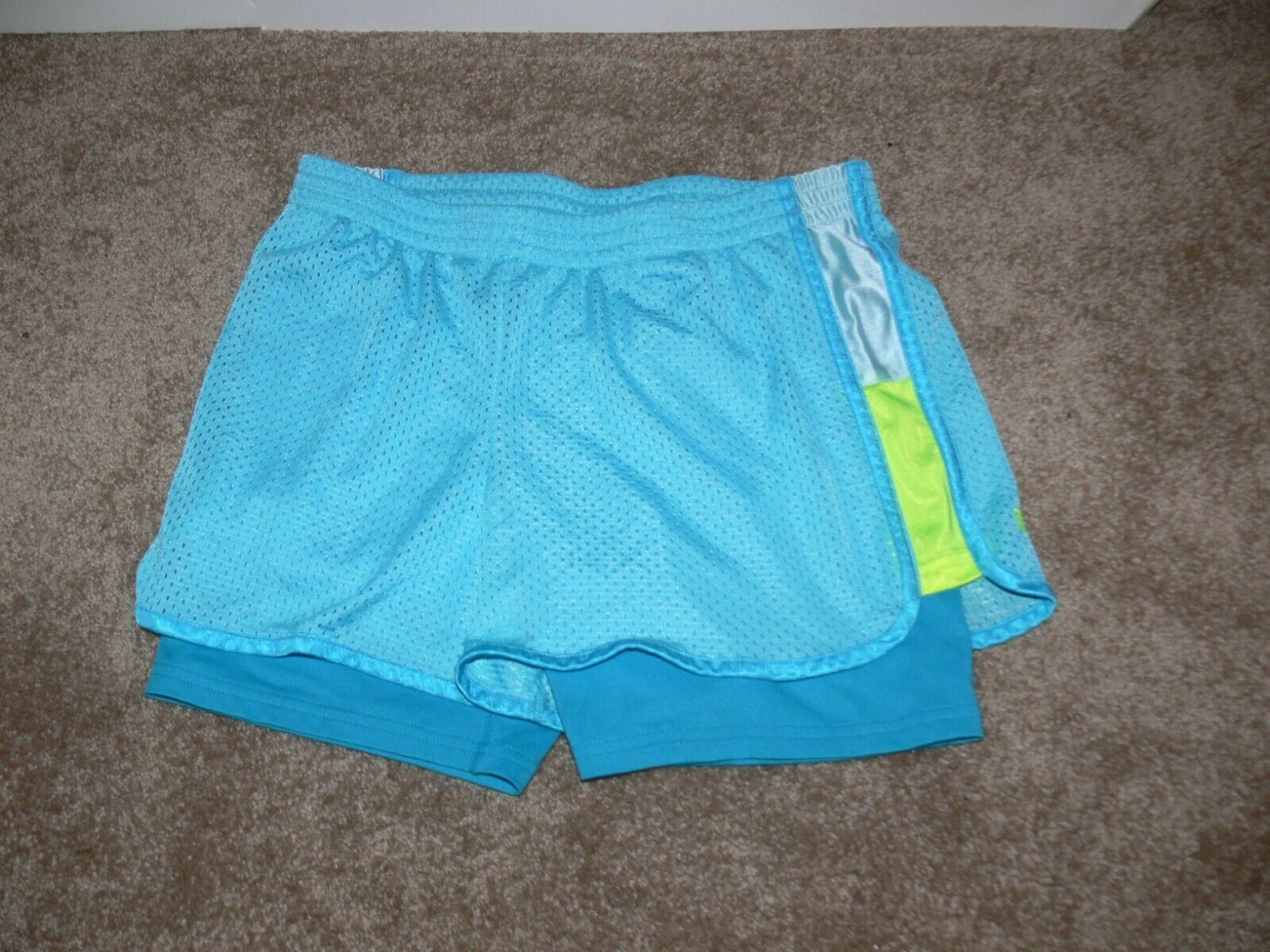 c9 running shorts
