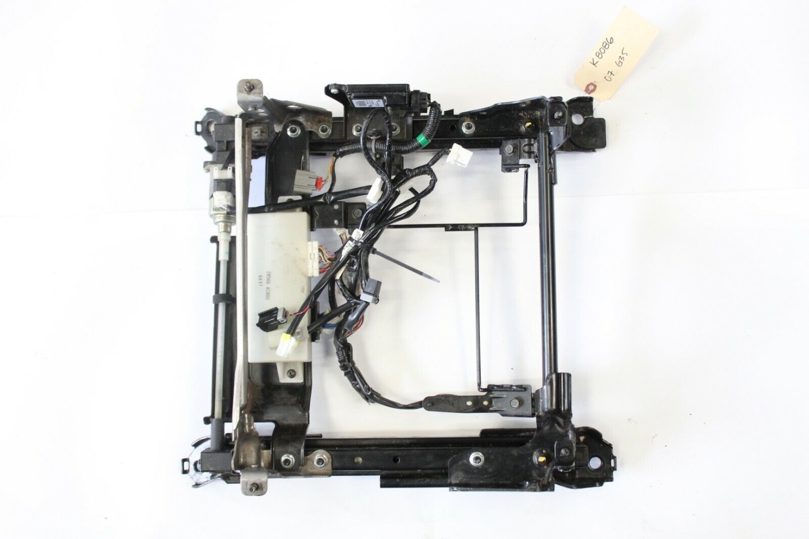 20032007 INFINITI G35 COUPE FRONT RH PASSENGER SIDE SEAT TRACK