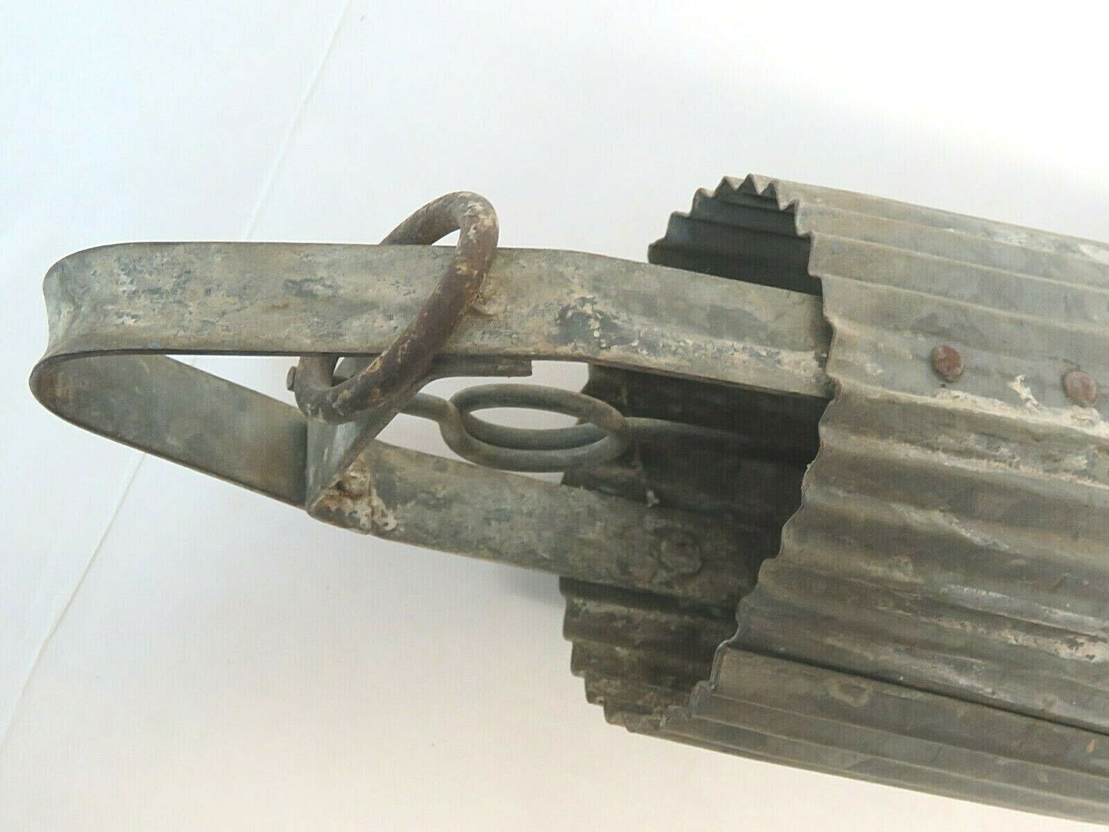 Vintage Primitive Galvanized Well Water Draw Bucket with Handle Garden