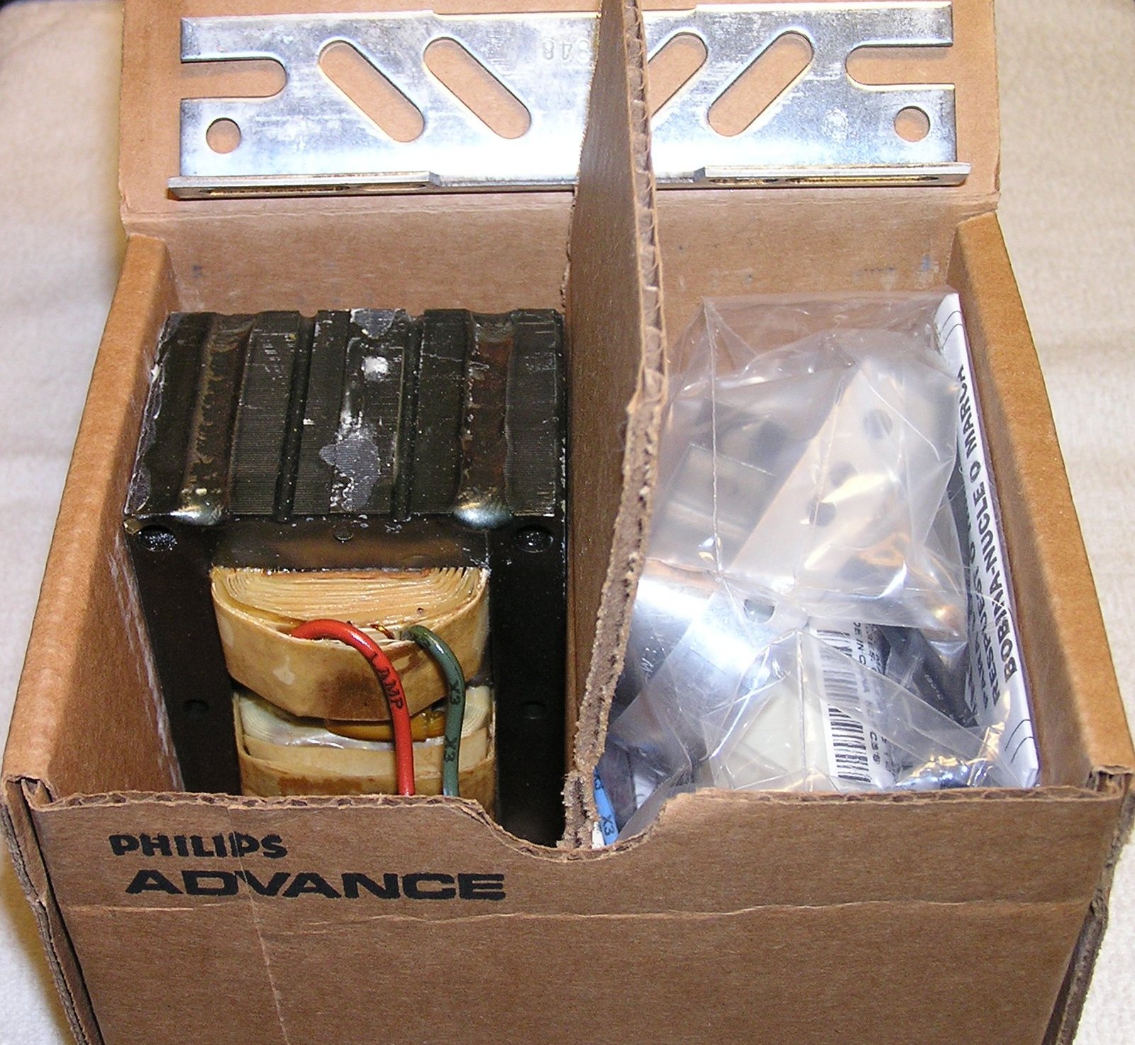 Advance 71A8071001D 100 Watt S54 High Pressure Sodium HPS Ballast Kit