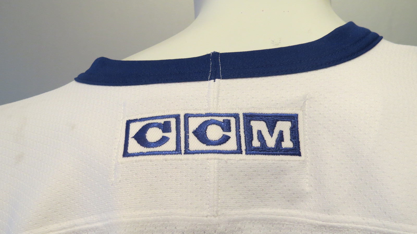 Toronto Maple Leafs Jersey (Retro) - Away White by CCM ...