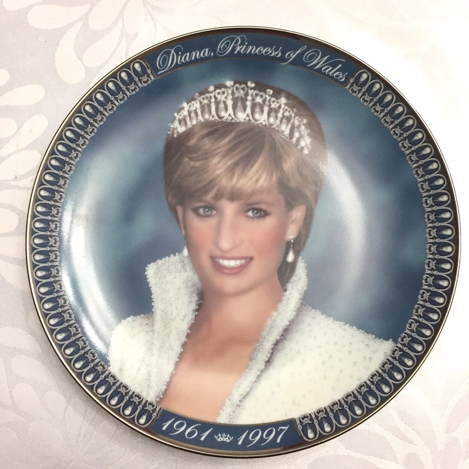 The Franklin Mint DIANA, Princess of Wales 1961 - 1997 Tribute ...