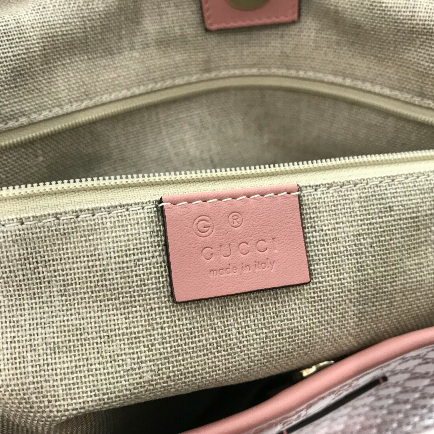 gucci 449647