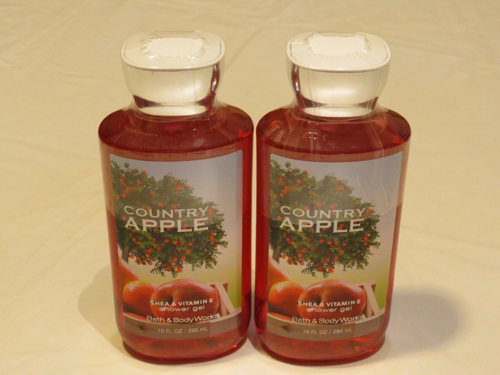 Bad And Body Works Rare Country Apple Shower Gel Wash 2 - 296ml 591ml Total New - $22.08