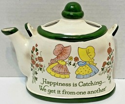 A Lorrie Design Ceramic Teapot Wall Pocket Vase Happiness Is Catching 7 x 6 - £15.30 GBP