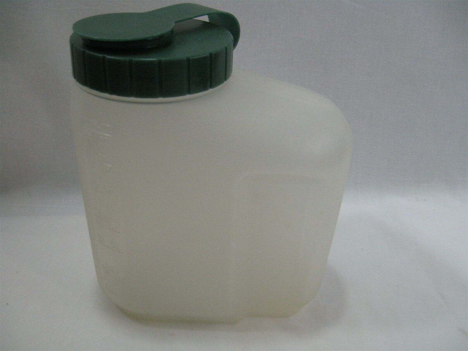 Vtg Rubbermaid Servin Saver Pitcher 1 3/4 Qt Beverage Drink Container Bottle - $14.50
