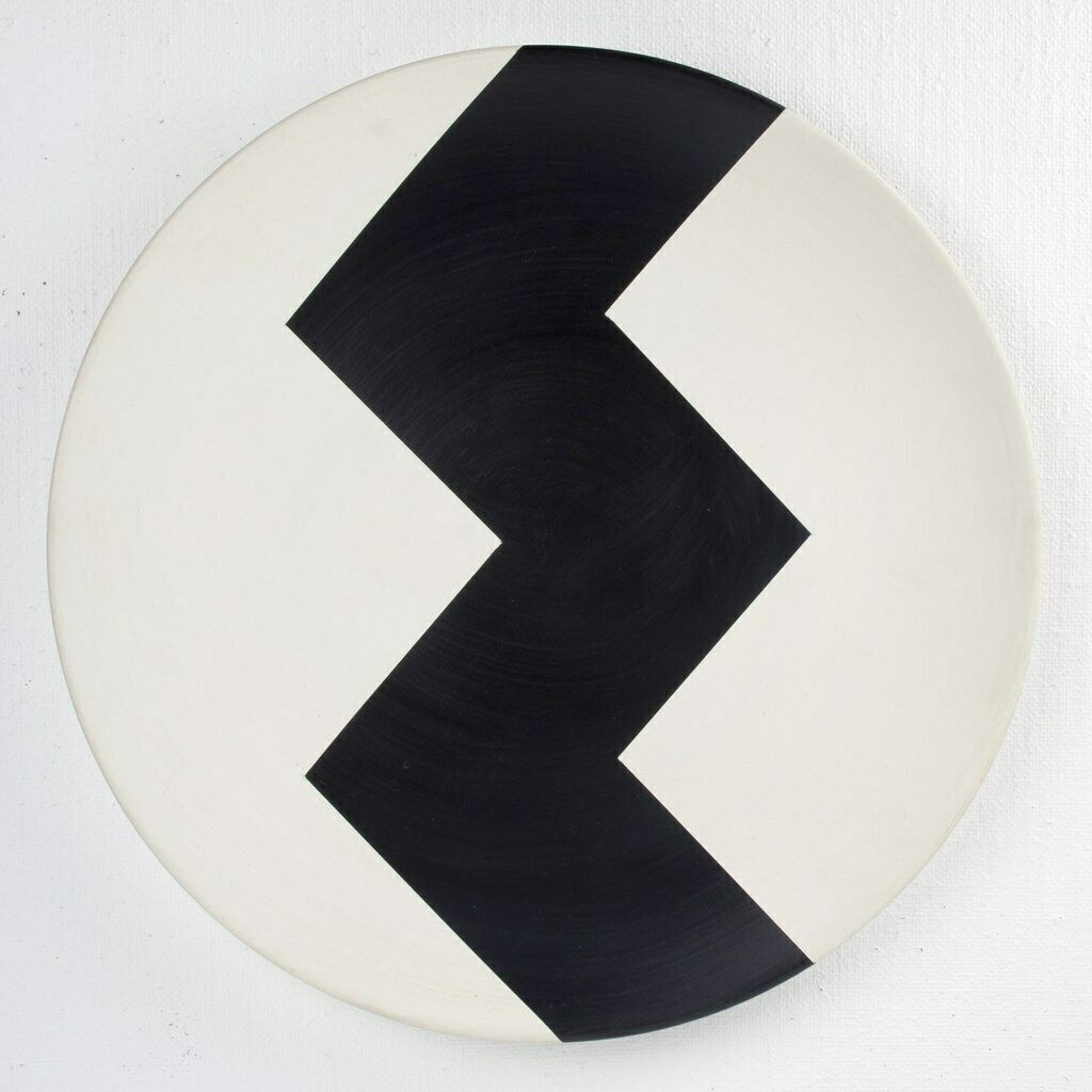 Darkroom Zigzag Decorative Plate Minimalistic White