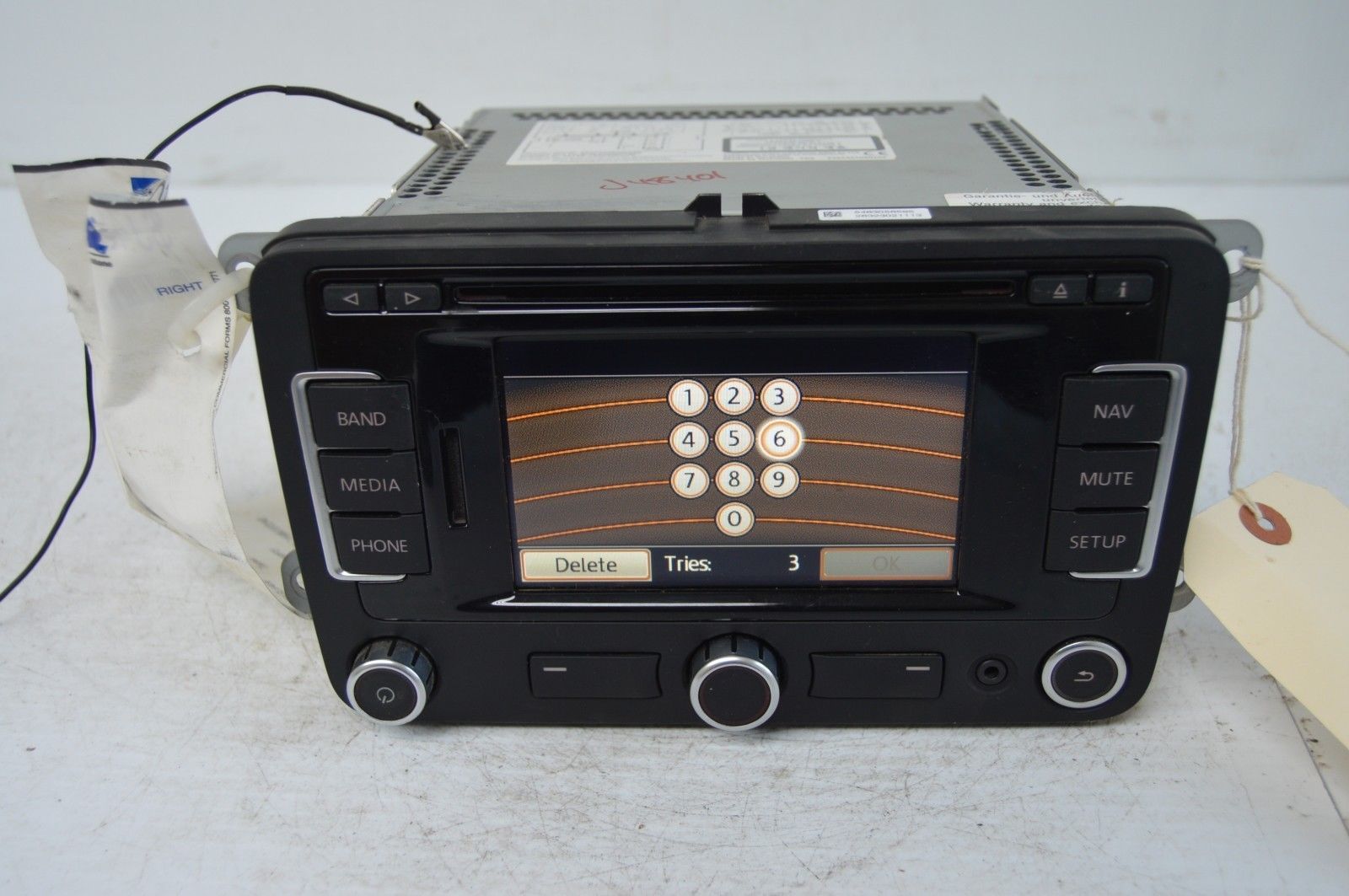 2011 VOLKSWAGEN TIGUAN RADIO CD PLAYER OEM RADIO 1K0035274B TESTED P64
