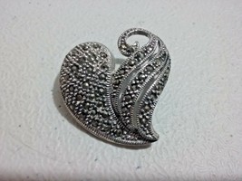 925 Sterling Silver Marcasite Love Heart Brooch (Hallmarked) - $78.39