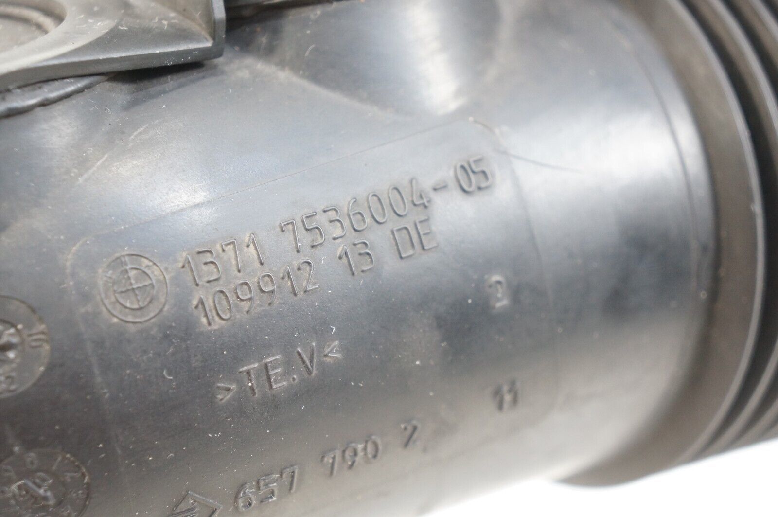 062010 bmw 328i 325i 330i e90 n52 air intake boot tube boot resonator