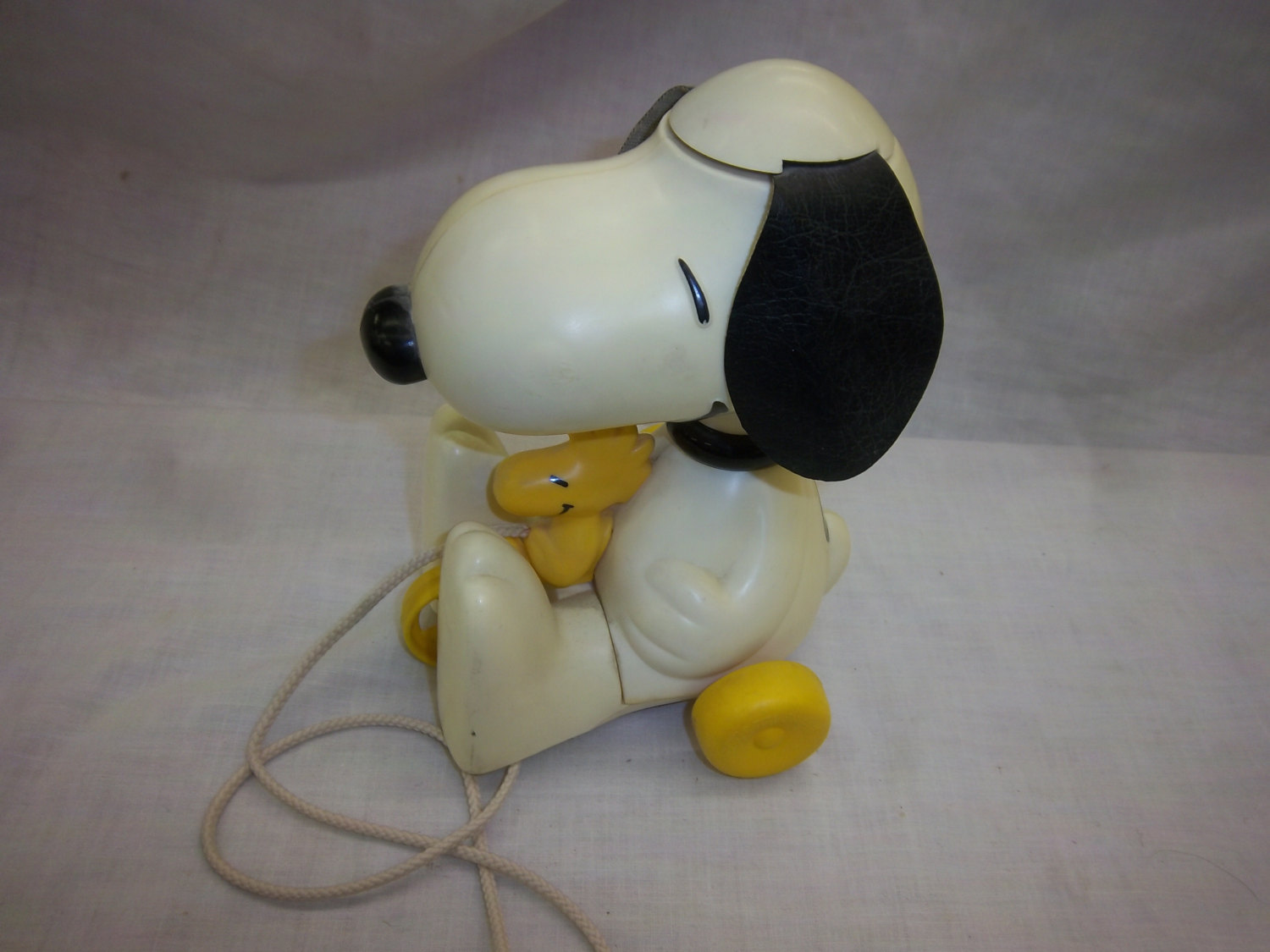 vintage snoopy pull toy