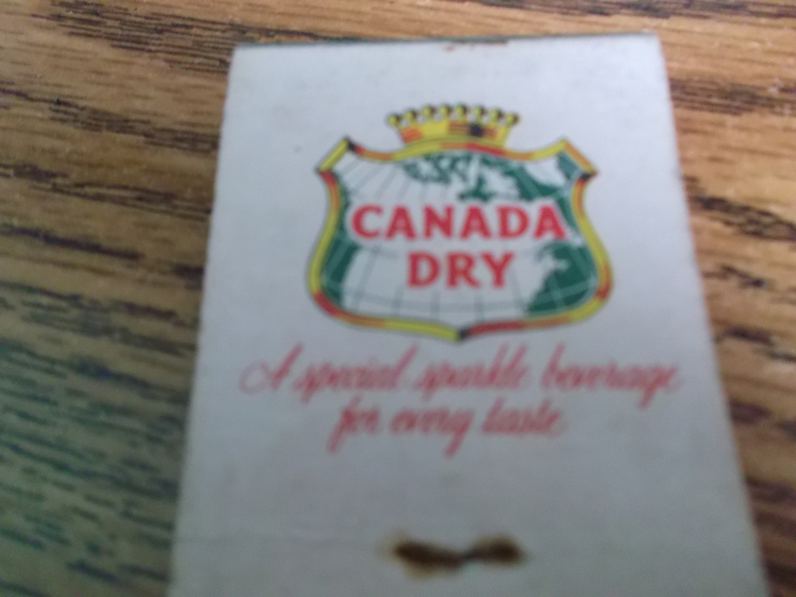 Canada Dry Ginger Ale & Club Solda Mixers Matchbook - $9.00
