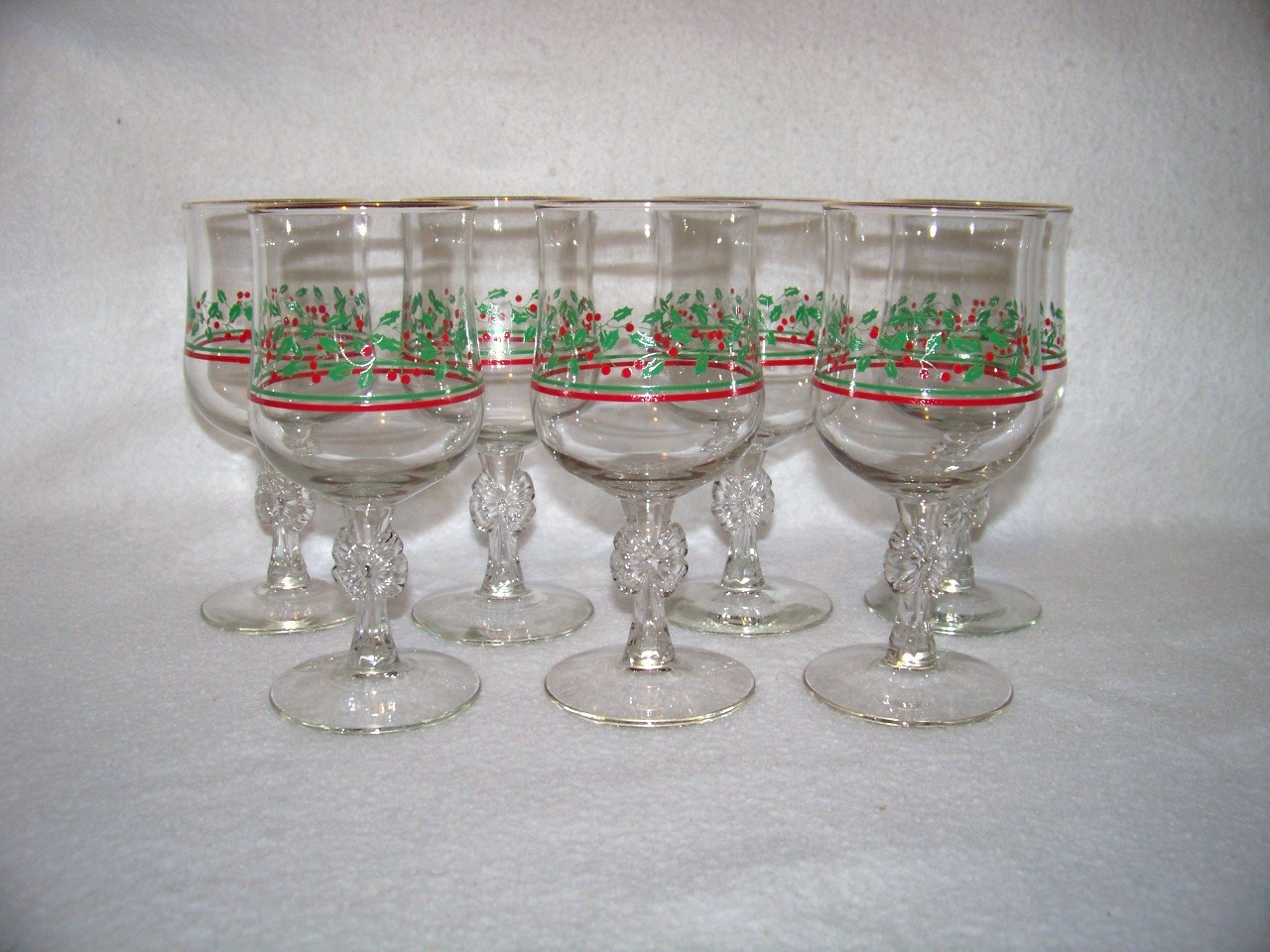 Arby's Libbey Holly and Berries 7 Christmas Goblets Glasses Libbey