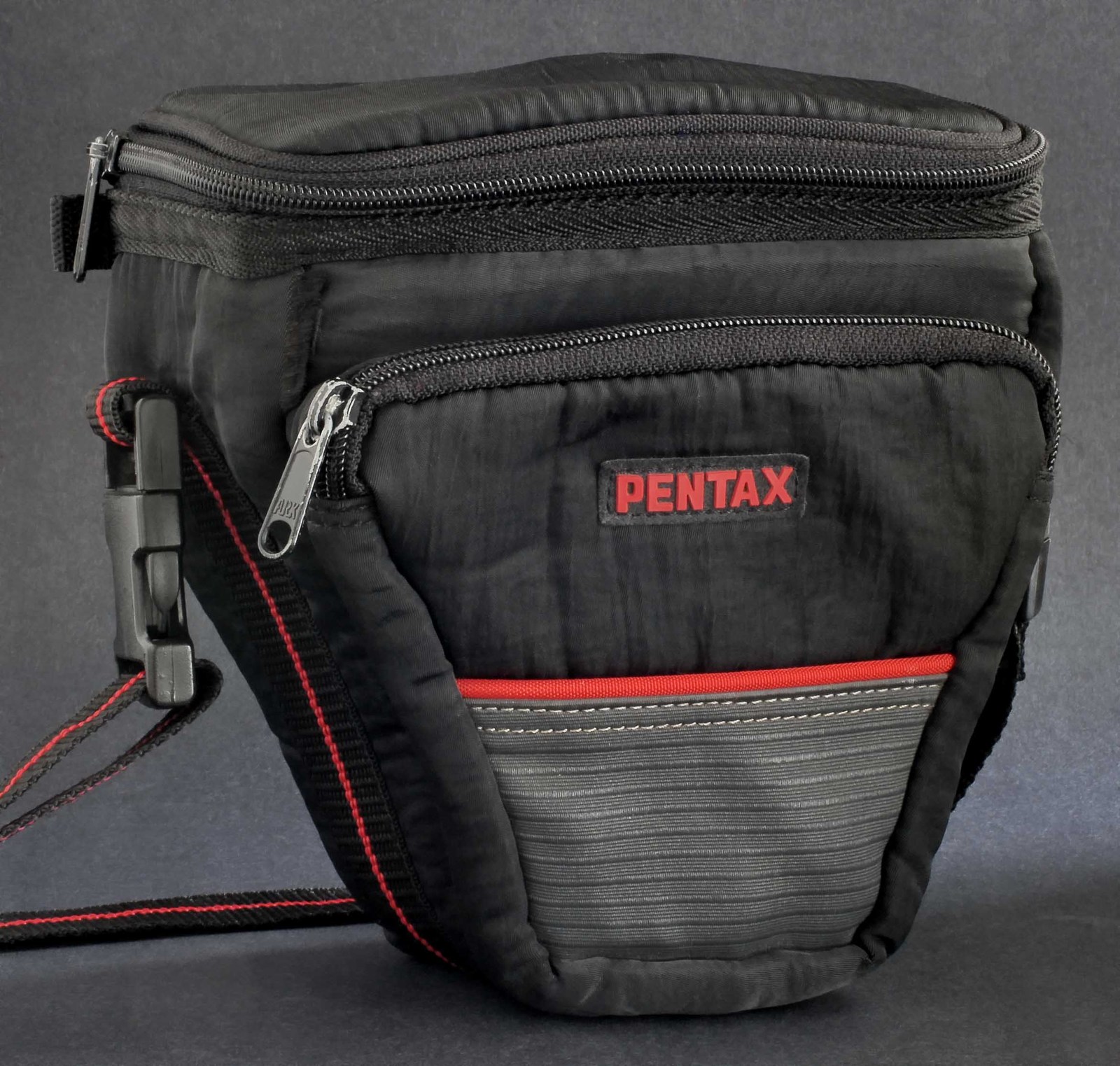 Pentax DSLR Shoulder Style or Holster Camera Bag Unique in Great Shape