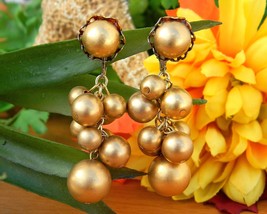 Vintage Earrings Gold Grape Cluster Round Balls Beads Dangling Clips - $18.95