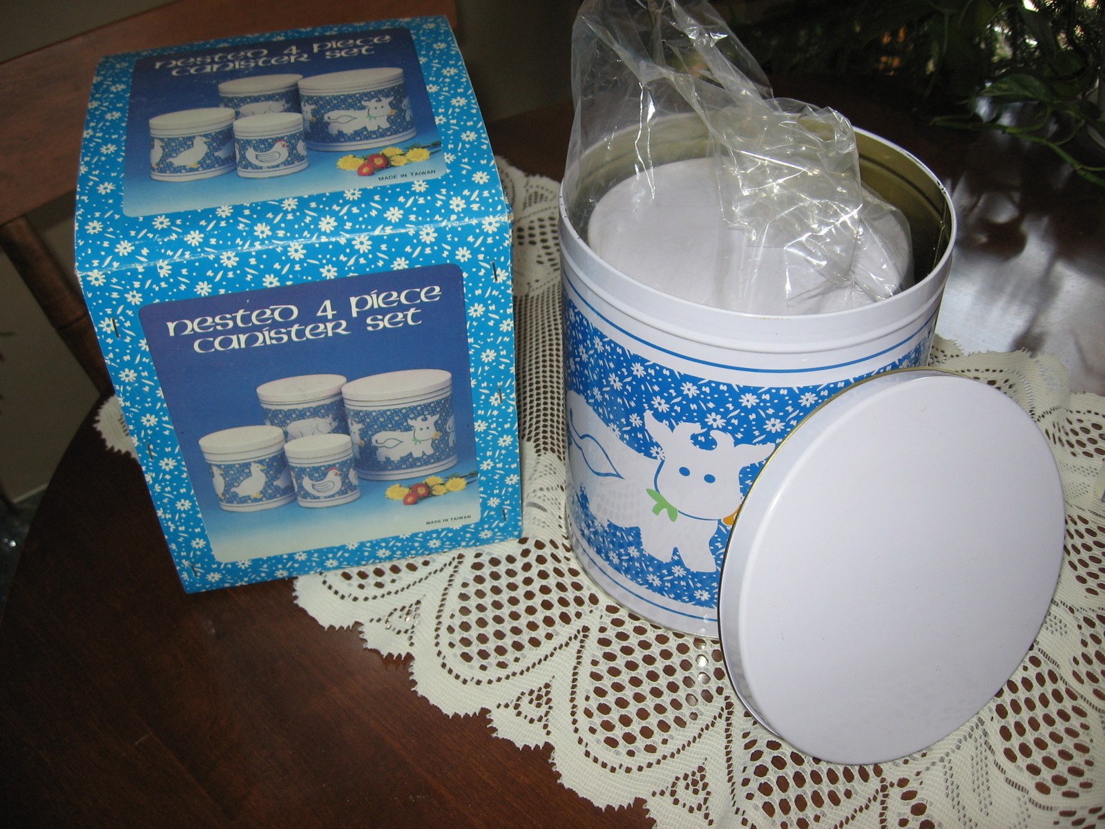 TinNested Canister SetFarm Animals4 pcNew in BoxTaiwan1980's