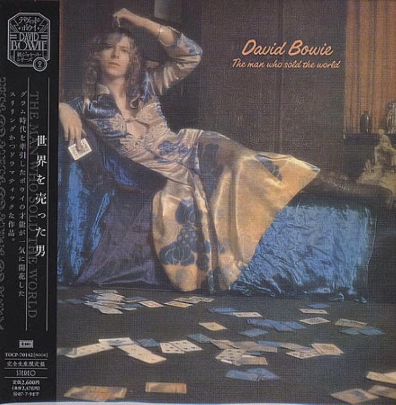 Who sold the world перевод. The man who sold the World альбом. David Bowie the man who sold the World 1970. The man who sold the World David Bowie альбом. The man who sold the World обложка альбома.