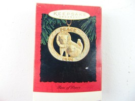 Hallmark Keepsake Christmas Ornament 1994 Time Of Peace - $15.83