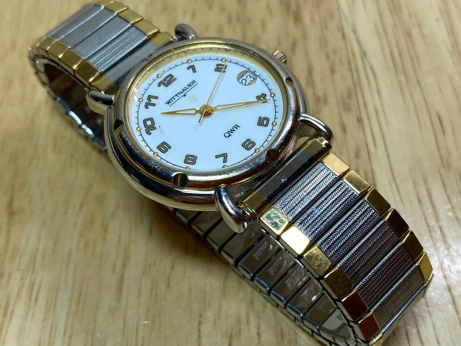 wittnauer qwr watch value