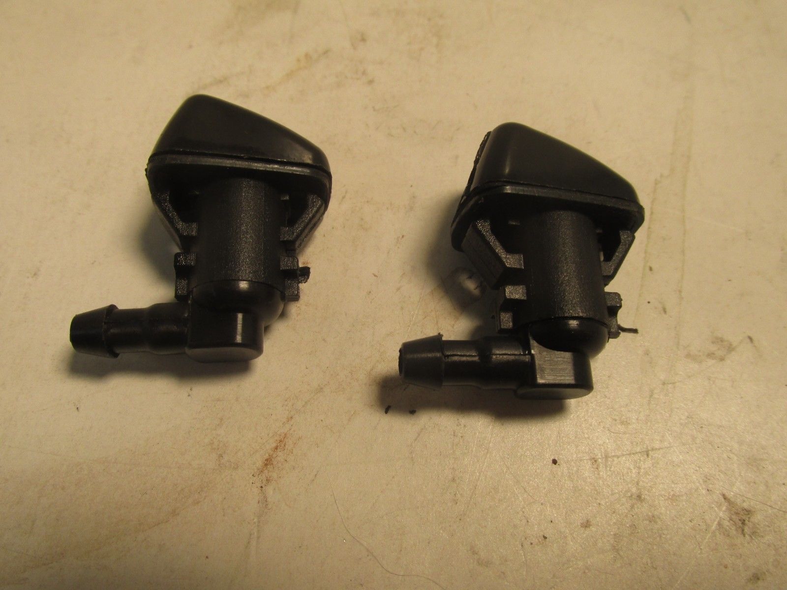 Ford Edge Rear Windshield Washer Nozzle Set 20072010 FR Windshield
