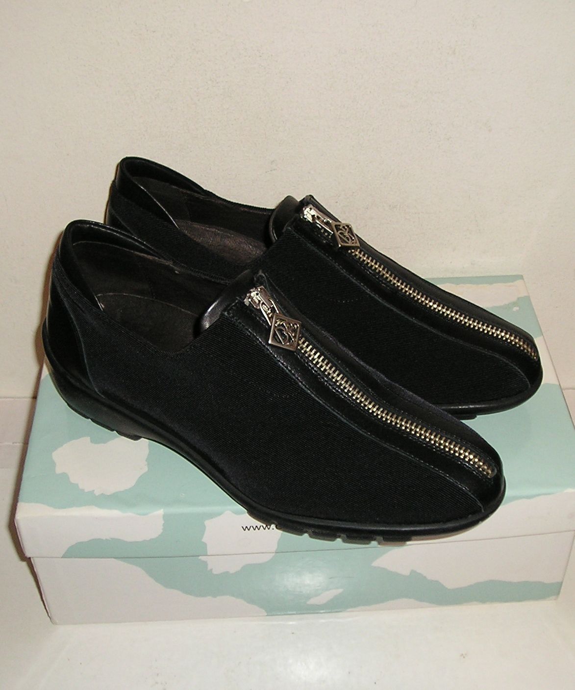 donald j pliner sport shoes