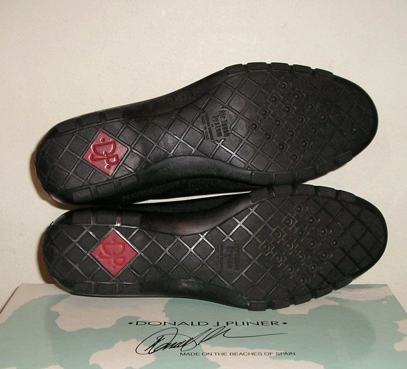 donald pliner sport shoes