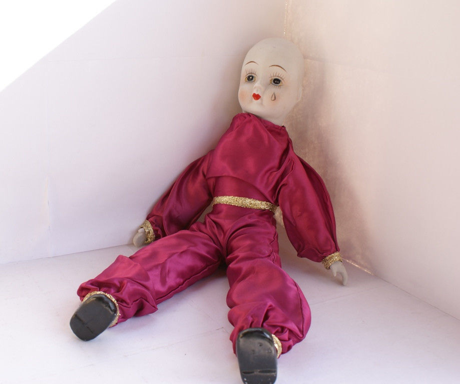 old creepy porcelain dolls