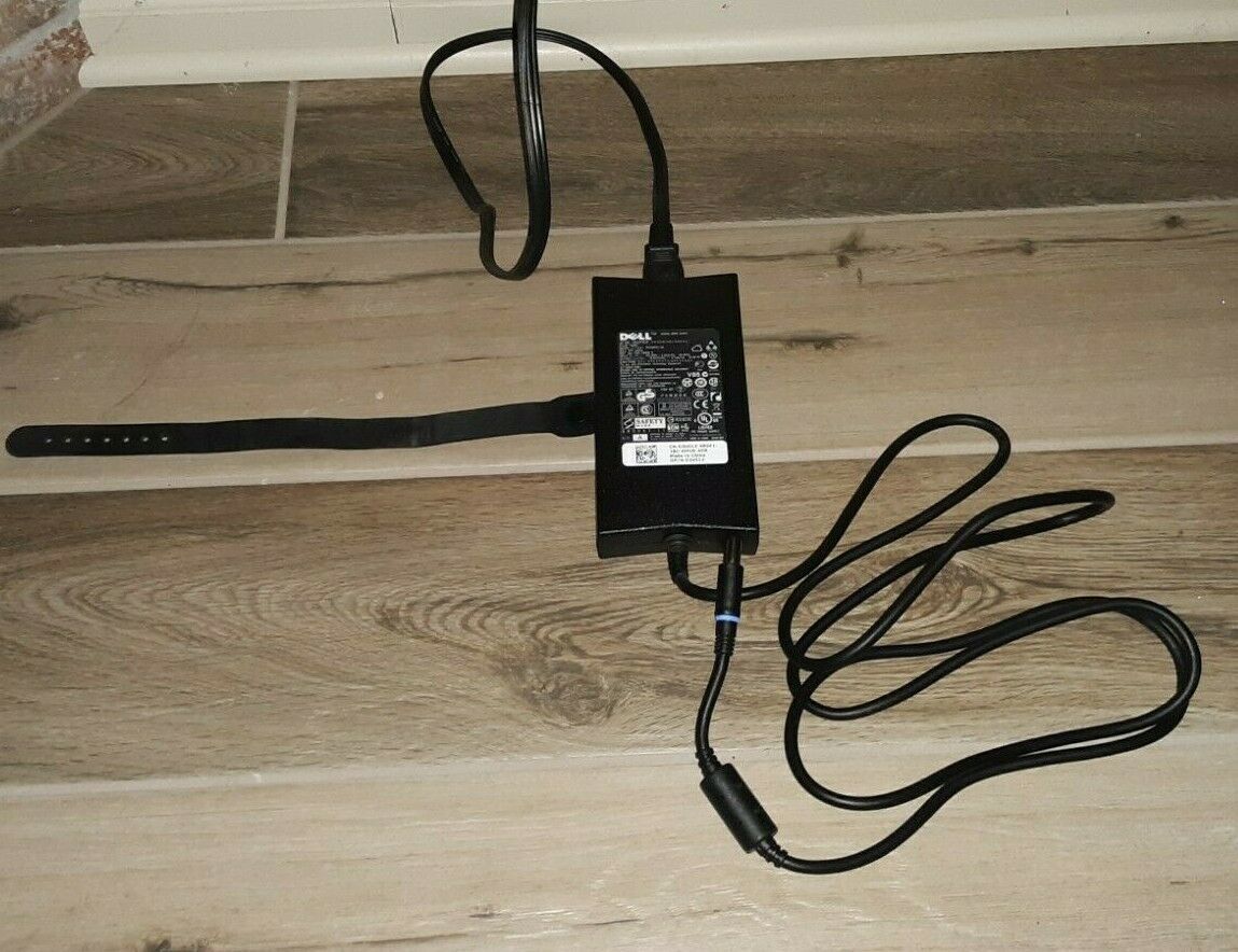 Genuine Dell OEM AC Adapter 0JU012 or JU012 PA4E DA130PE100 130W 19