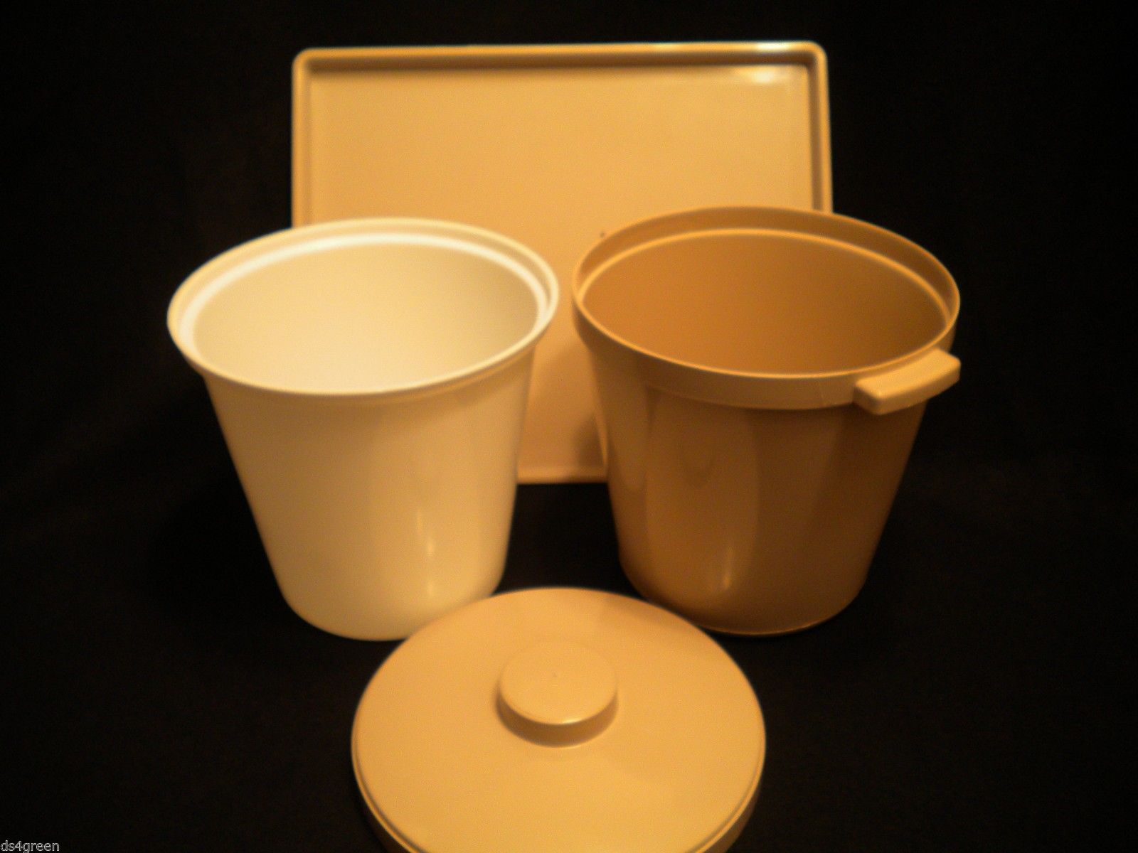 Lot of 10 Hotel Plastic Round Ice Bucket w/ Insulating Liner, Lid