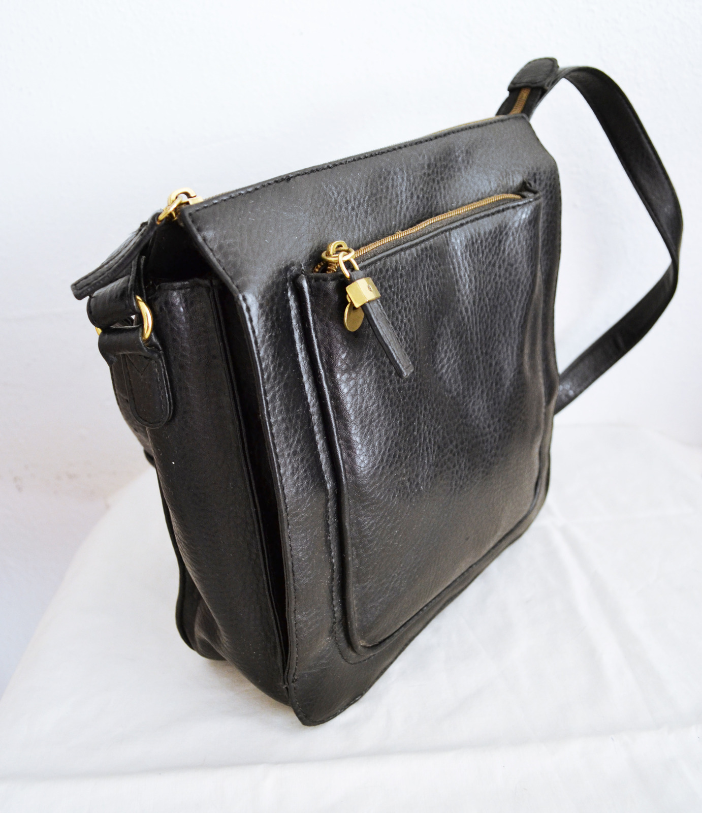 Black Faux Leather Purse Cross Body Shoulder Bag Relic - Handbags & Purses