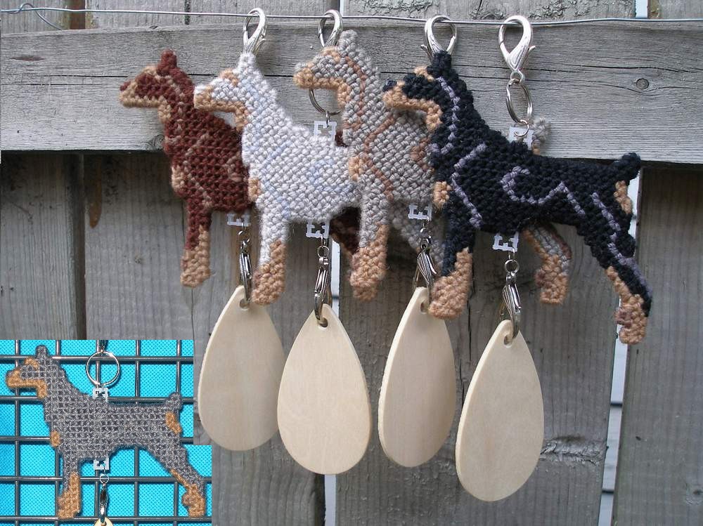 Doberman Pinscher crate tag or hang anywhere, hand stitched dog, pick