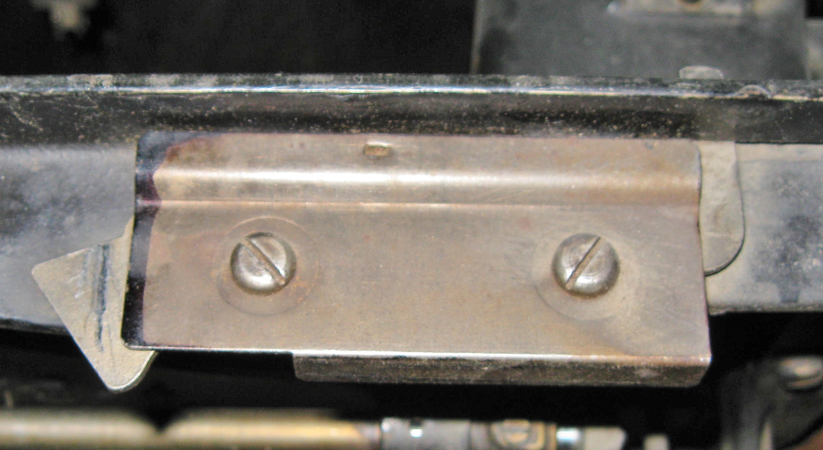 Vintage White Rotary Portible Bed Latch For Carrying Cases & Tables