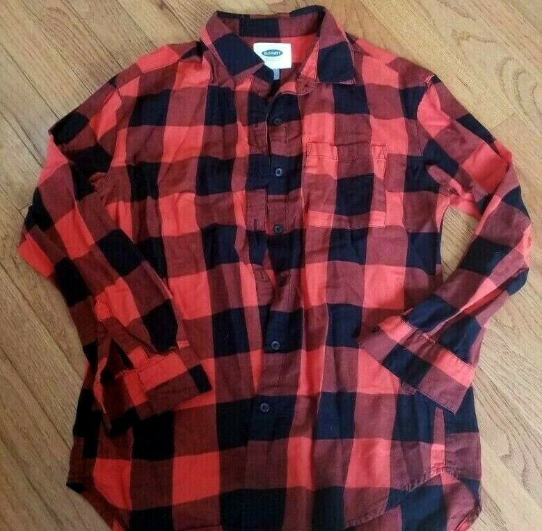 Old Navy women's buffalo plaid flannel button down long sleeve shirt size M - $23.36