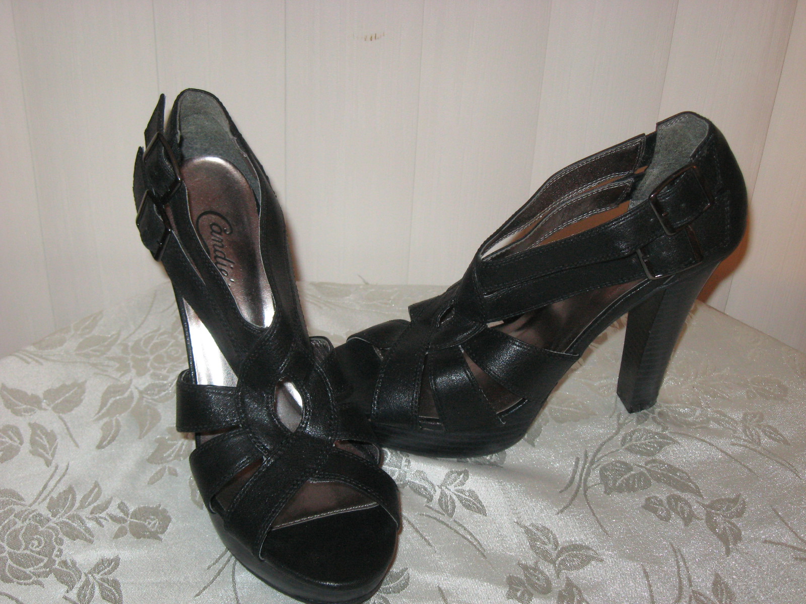 Candie's High Heels Sandal Shoes Double Buckle Strap Black 7.5 Med - $16.99