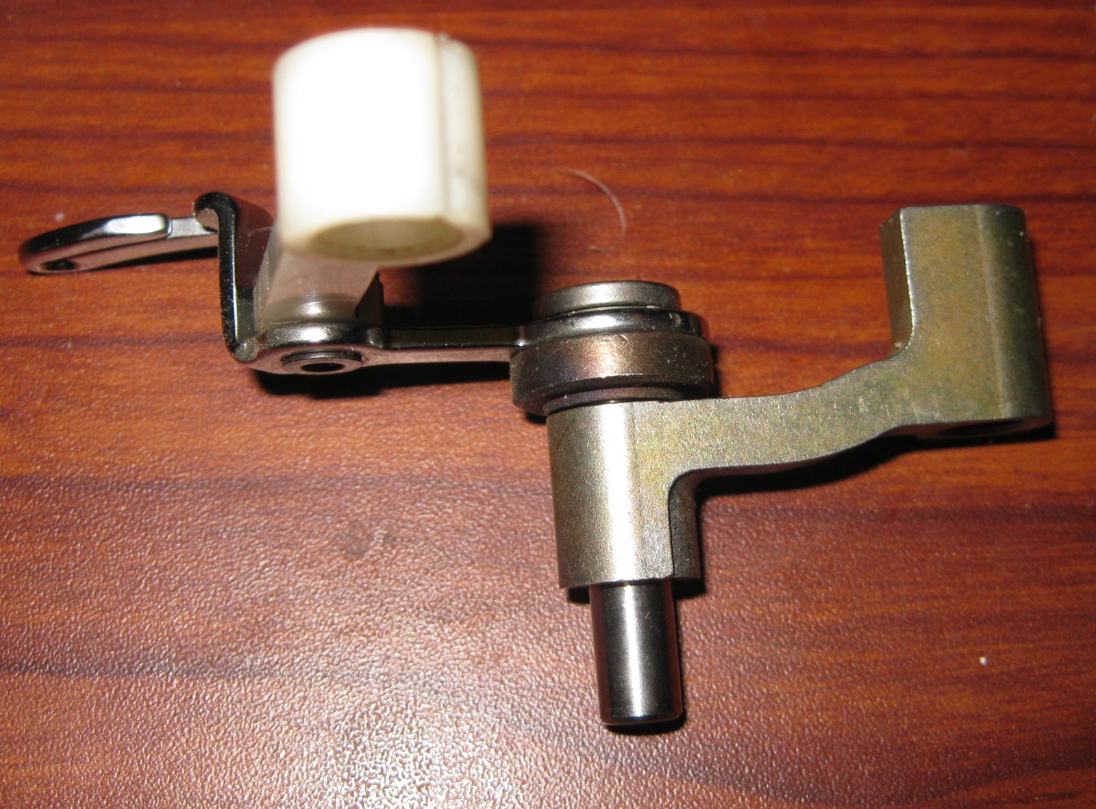 Singer Free Arm 6211 Thread TakeUp Lever Complete 445672 w/Linkage
