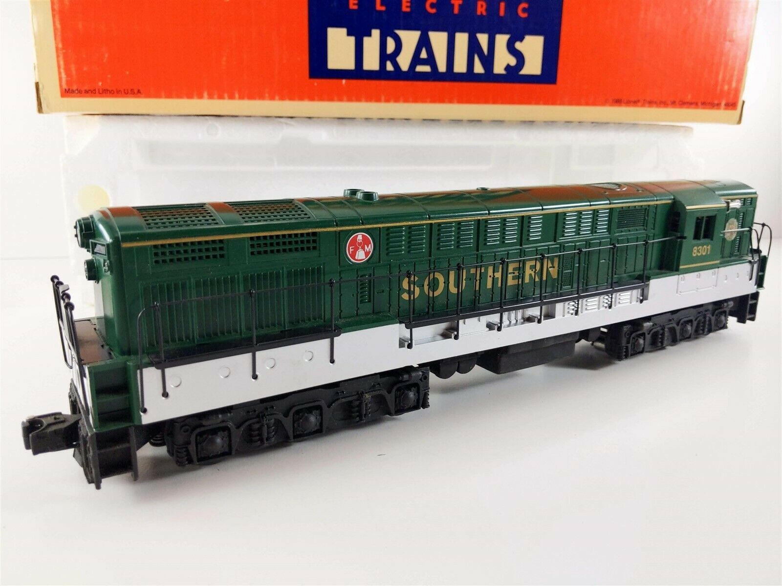 Lionel 6-18301 Southern Fairbanks Morse Diesel Locomotive 8301 O O27 ...