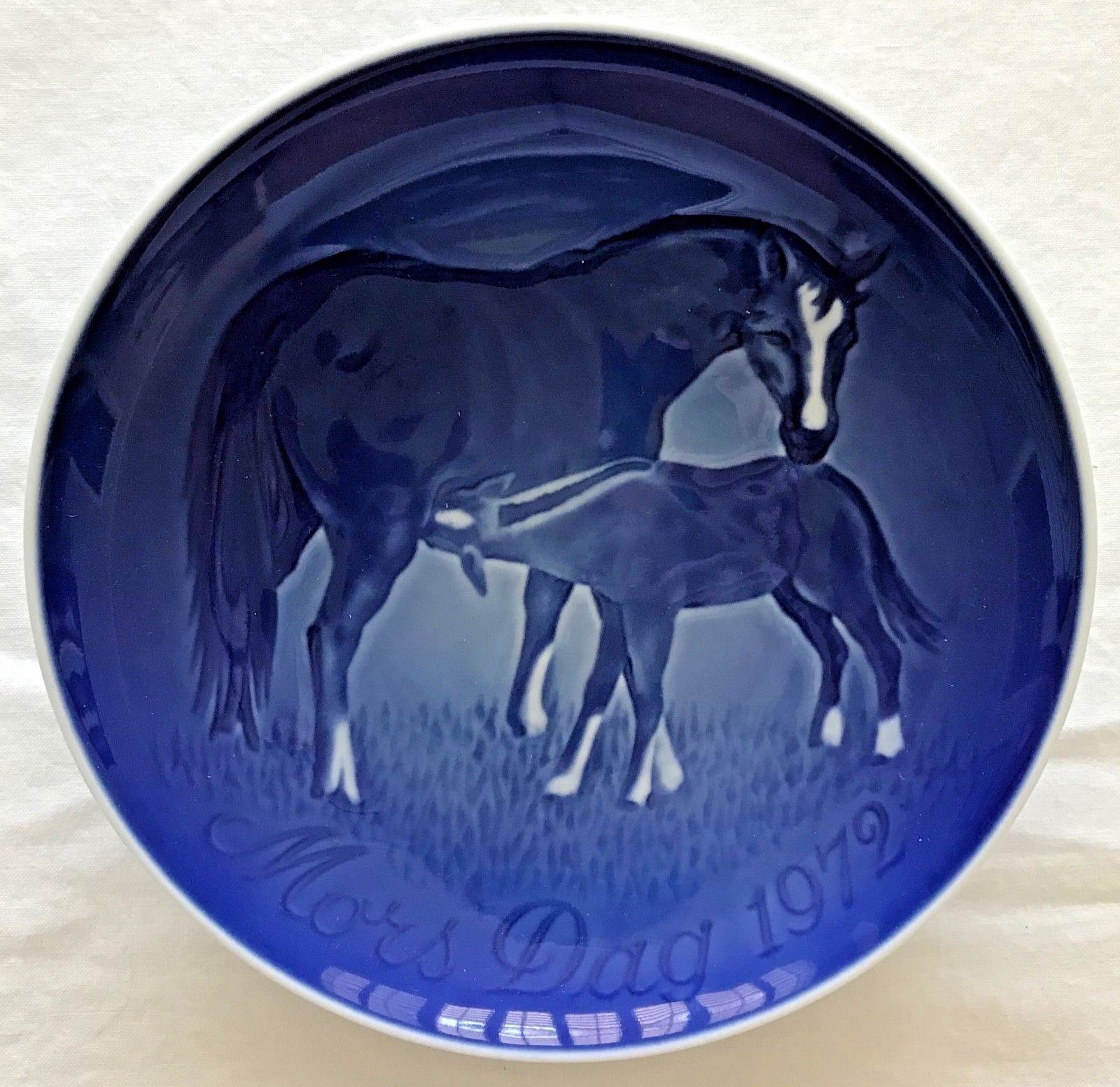 NEW 1972 B/&G Mothers Day Danish Plate HORSE w// FOAL Bing/&Grondahl ORIGINAL BOXES