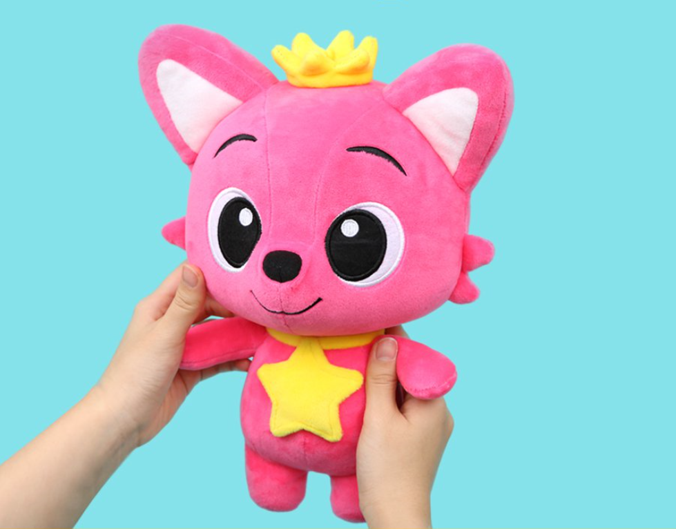 Пинк игрушка. PINKFONG Медвежонок. PINKFONG Лисичка игрушка. Лисенок Пинкфонг. Пинкфонг игрушка розовая.