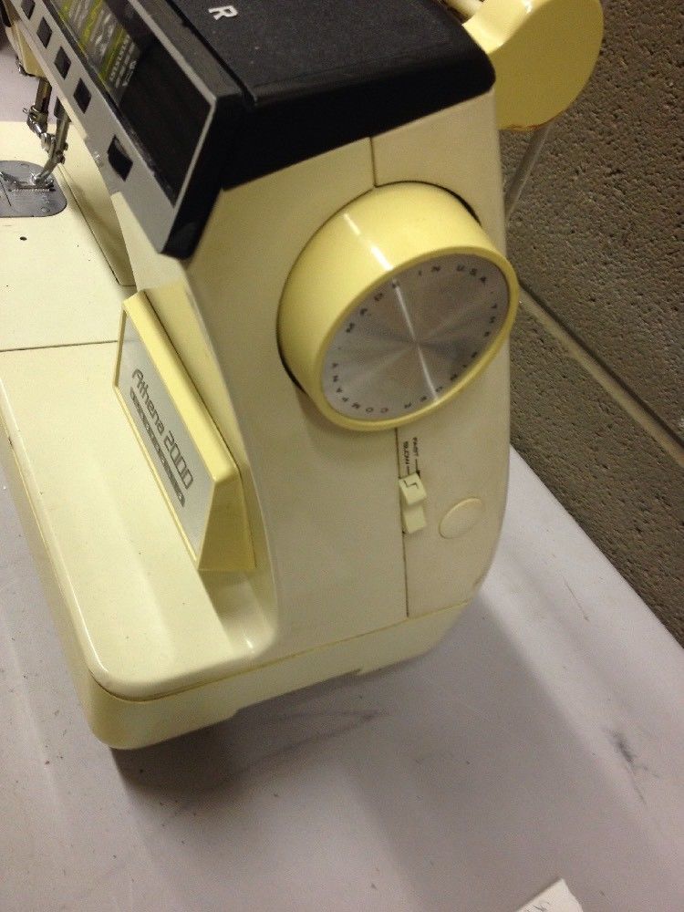 Singer Athena 2000 Sewing Machine As Is No Returns Parts Or Repair