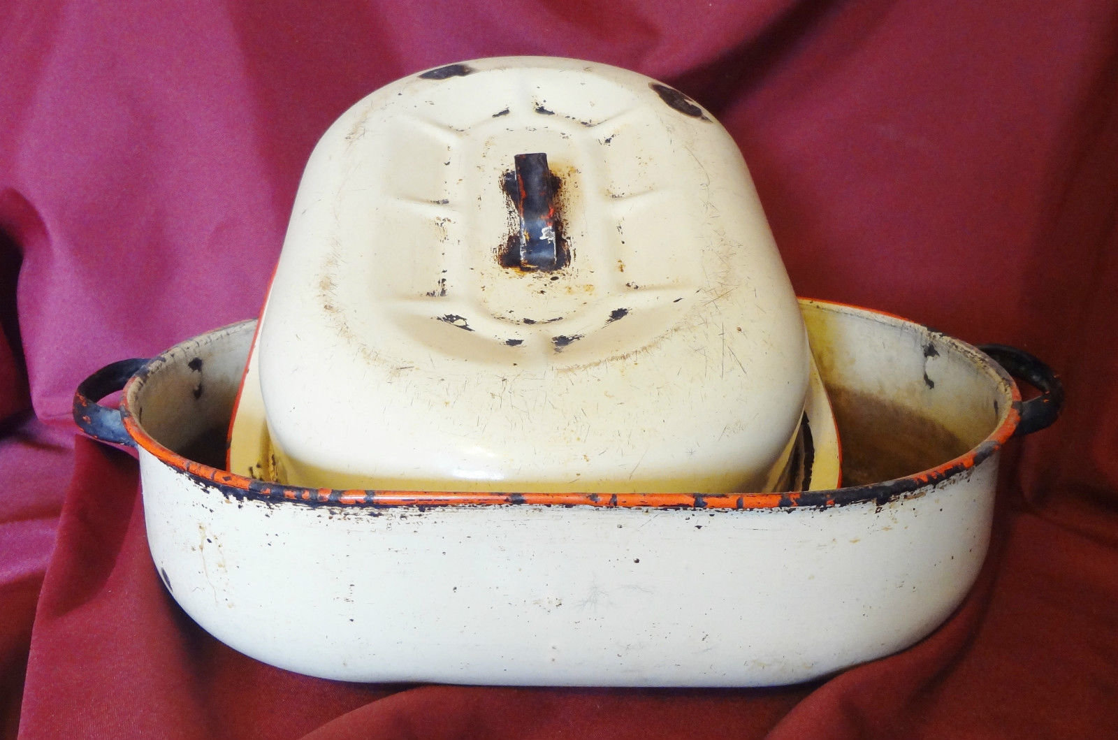 Vintage Large Heavy Beige Red Enamel Turkey Roasting Pan Roaster With