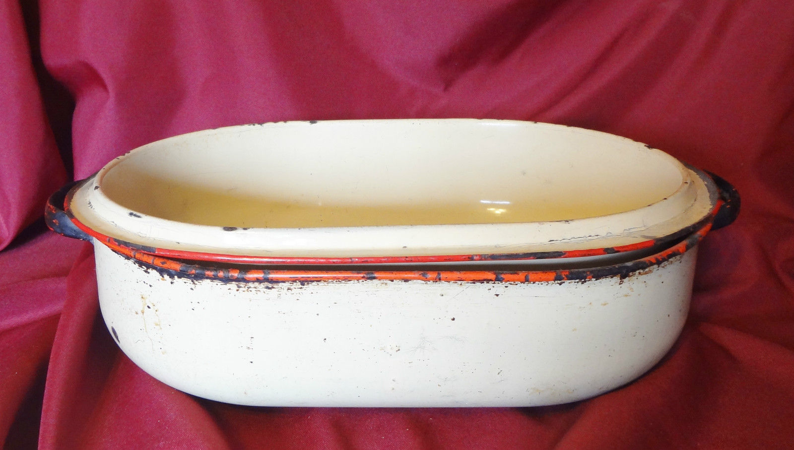 Vintage Large Heavy Beige Red Enamel Turkey Roasting Pan Roaster With