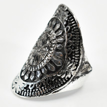 Bohemian Inspired Silver Tone Ornate Floral Flower Sunburst Oval Statement Ring image 2