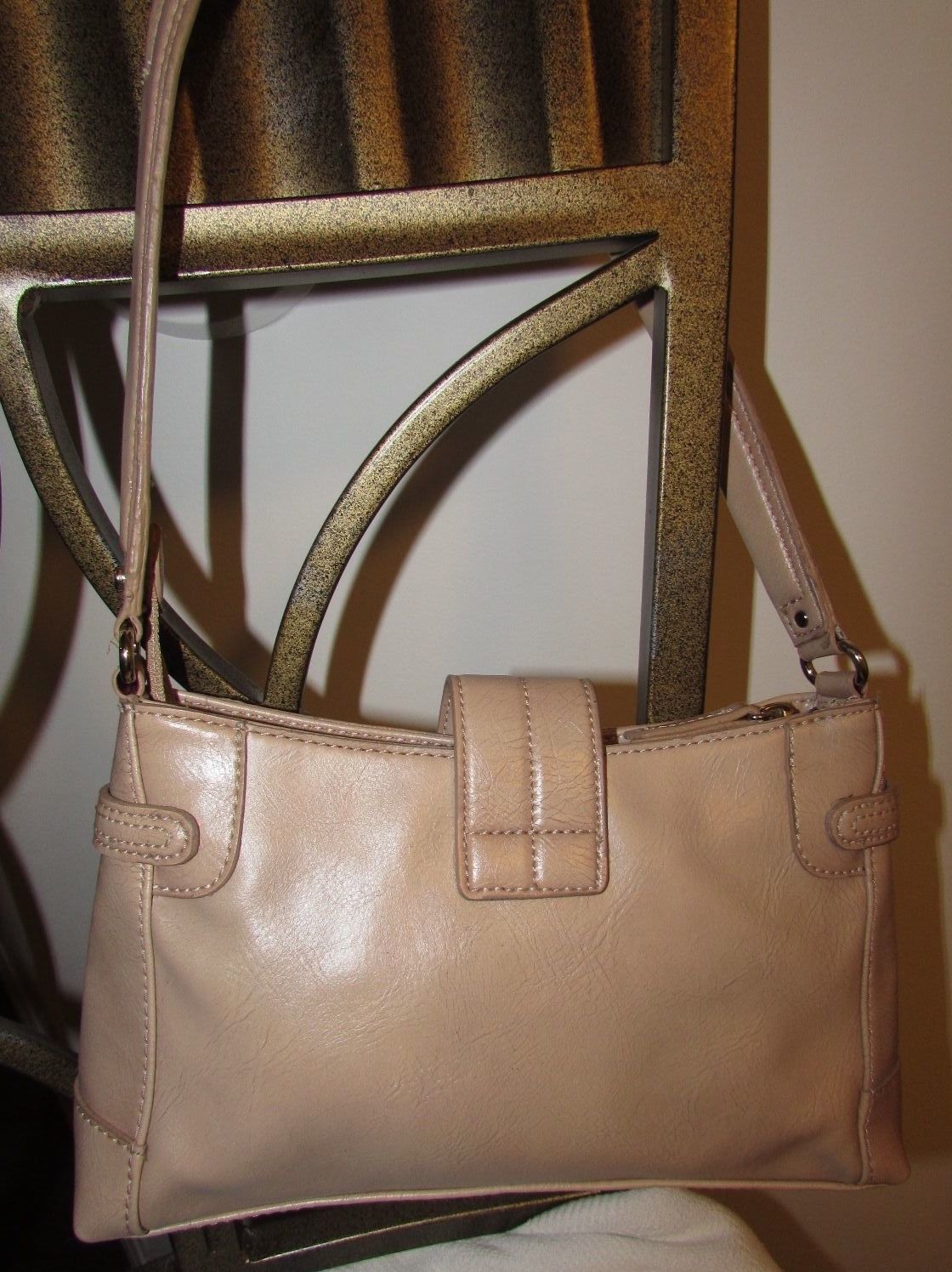 Liz Claiborne Small Beige Shoulder Bag 10