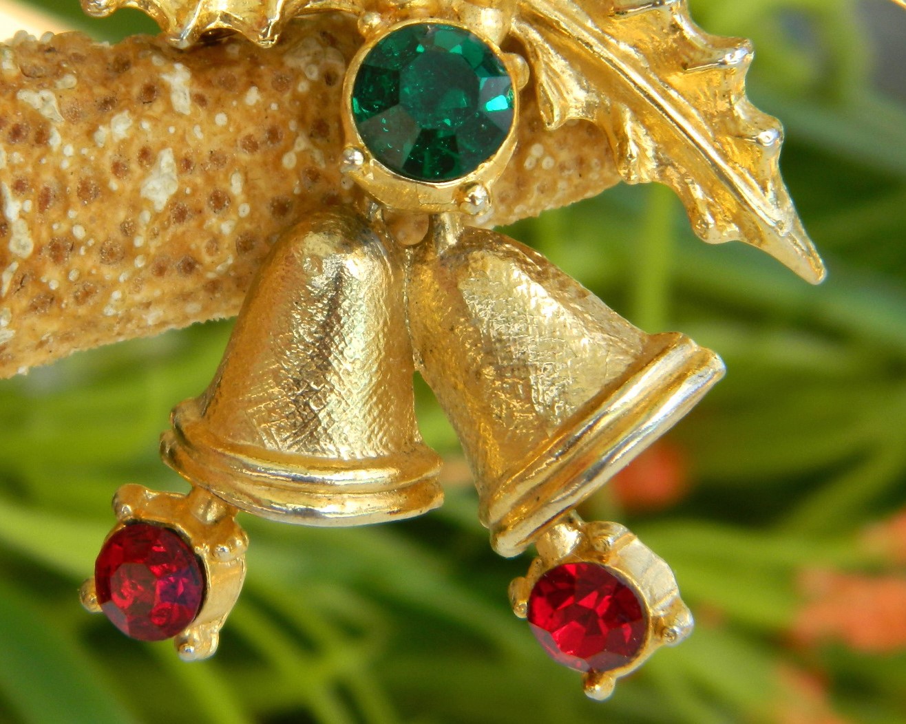 Vintage Christmas Holly Bells Rhinestone Brooch Pin Winter Holiday ...